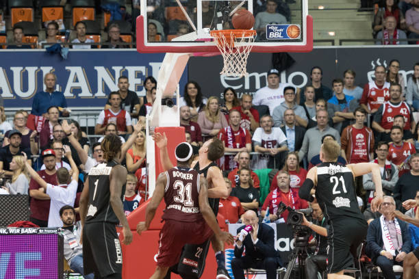 由于接连遭 由于接连遭