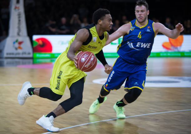 与此同时 与此同时