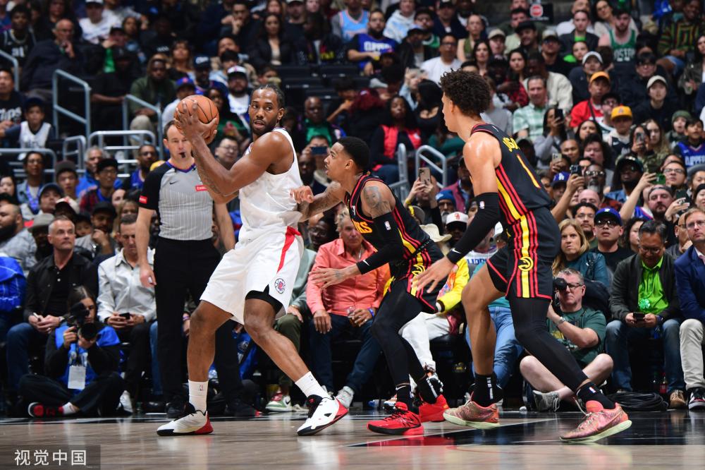 与此同时 与此同时